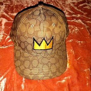 Brown baseball cap with queen logo(brand new)